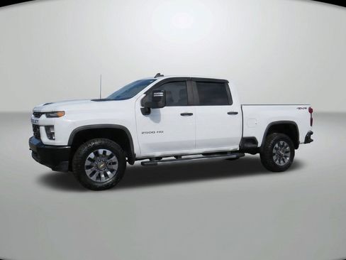 Used 2023 Chevrolet Silverado 2500 Custom w/ Custom Value Package AWD/4WD image 5
