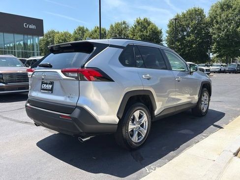 Used 2025 Toyota RAV4 XLE w/ Convenience Package AWD/4WD image 9
