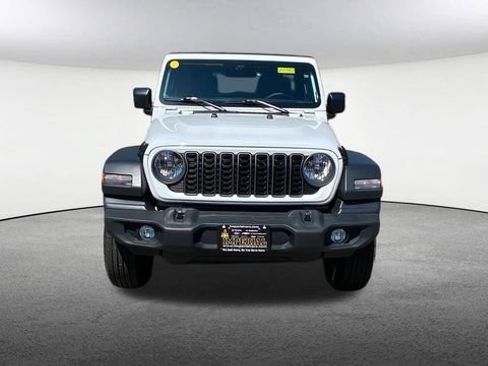 Used 2025 Jeep Wrangler Unlimited Sport AWD/4WD image 2