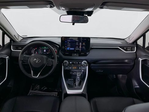 Used 2025 Toyota RAV4 XLE Premium image 12