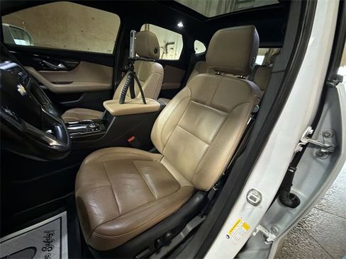 Used 2020 Chevrolet Blazer Premier w/ Driver Confidence II Package image 11