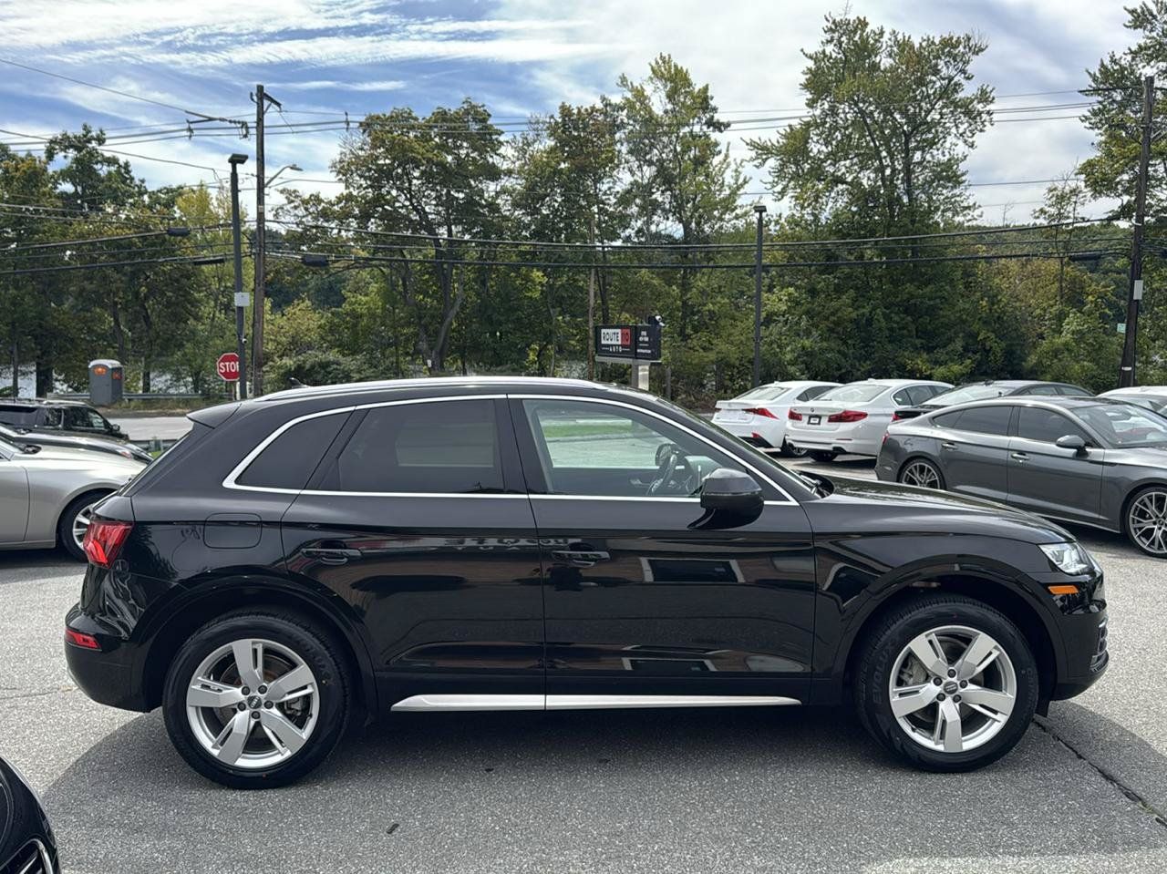 Used 2018 Audi Q5 2.0T Premium Plus w/ Premium Plus Package AWD/4WD image 8