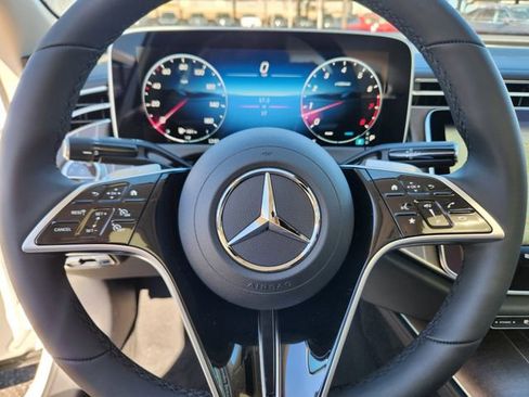 New 2026 Mercedes-Benz E 350 4MATIC Sedan image 19