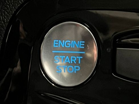 New 2024 Ford Escape SE w/ PHEV Premium Package FWD image 28