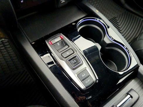 Used 2021 Honda Pilot Touring image 17