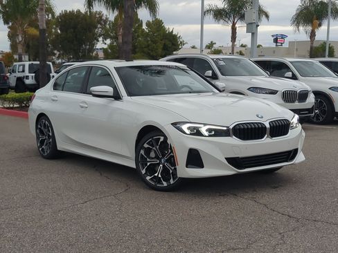 New 2026 BMW 330i Sedan w/ Convenience Package image 2