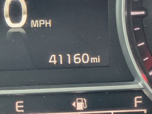 Certified 2023 Kia Sorento LX image 32