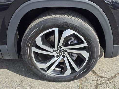 Used 2023 Volkswagen Atlas SEL AWD/4WD image 9