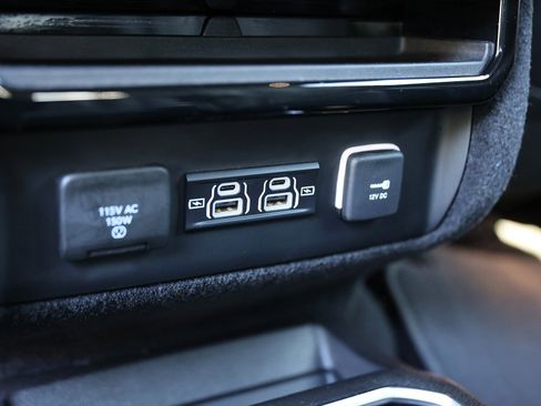 Used 2022 Jeep Wagoneer Series III w/ Convenience Group I image 26