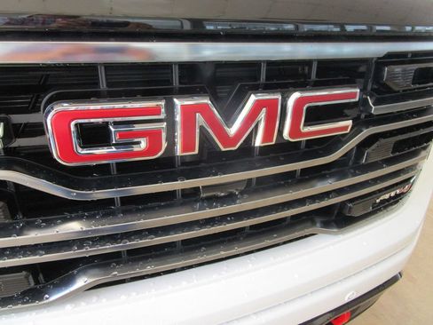 New 2026 GMC Sierra 1500 AT4 w/ AT4 Premium Package AWD/4WD image 21