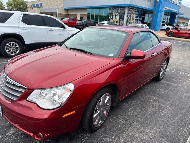 Used 2010 Chrysler Sebring Limited FWD image 3