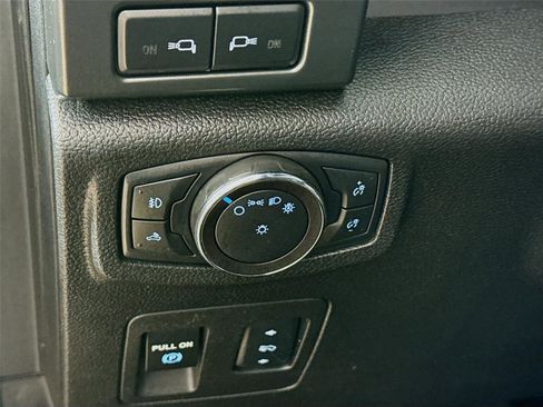 Used 2018 Ford F150 XLT w/ Equipment Group 302A Luxury image 14