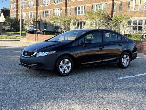 Used 2013 Honda Civic LX image 4