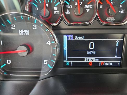 Used 2017 GMC Sierra 2500 SLE w/ SLE Fleet Preferred Package AWD/4WD image 18