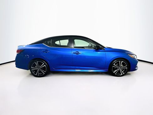 Used 2023 Nissan Sentra SR w/ SR Premium Package FWD image 10