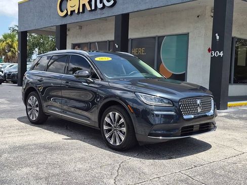 Used 2022 Lincoln Corsair Reserve w/ Equipment Group 201A FWD image 3