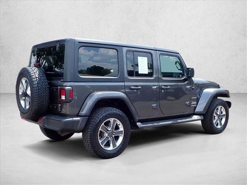 Used 2020 Jeep Wrangler Unlimited Sahara AWD/4WD image 4