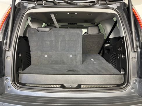 Used 2020 Cadillac Escalade Premium Luxury image 27