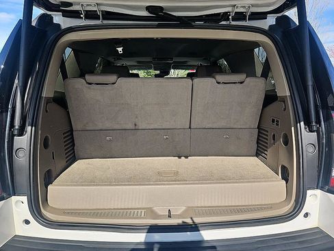 Used 2020 GMC Yukon SLT w/ Open Road Package image 34