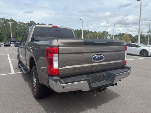 Used 2019 Ford F250 Lariat w/ Lariat Ultimate Package RWD image 2