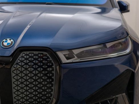 Used 2025 BMW iX M60 image 12