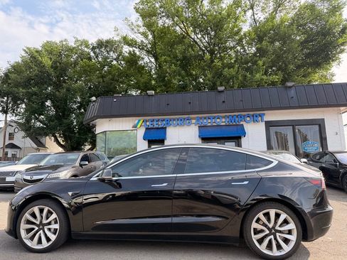 Used 2018 Tesla Model 3 RWD image 2