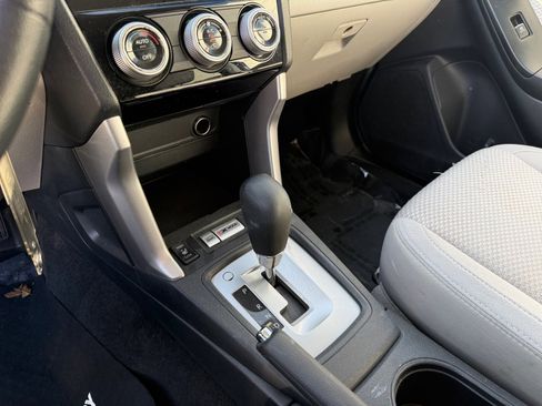 Used 2018 Subaru Forester 2.5i Premium image 13