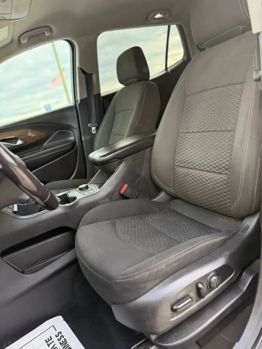 Used 2018 GMC Terrain SLE w/ Driver Convenience Package AWD/4WD image 13