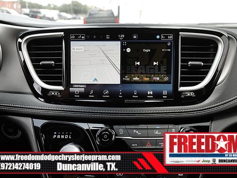 New 2027 Chrysler Pacifica Select AWD/4WD image 21