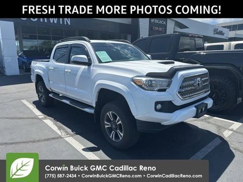 Used 2016 Toyota Tacoma TRD Sport w/ Premium & Technology Package AWD/4WD image 3