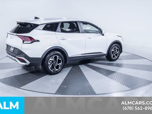 Used 2025 Kia Sportage LX FWD image 10