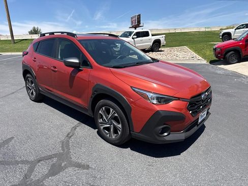 Used 2025 Subaru Crosstrek 2.5i Premium AWD/4WD image 1