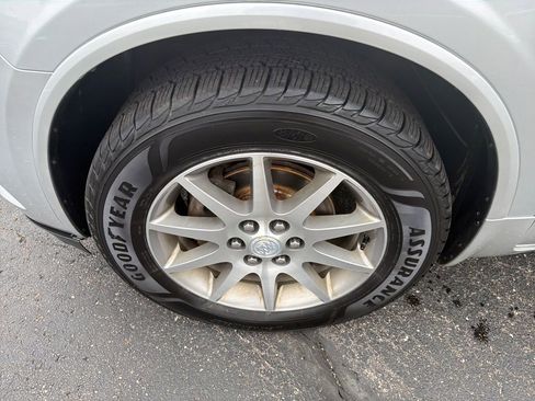 Used 2017 Buick Enclave Convenience FWD image 26