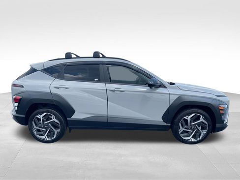 Used 2026 Hyundai Kona SEL Premium FWD image 6