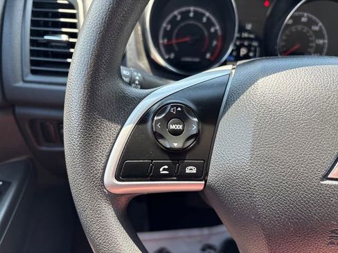 Used 2025 Mitsubishi Outlander Sport ES AWD/4WD image 11