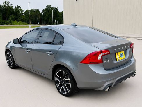 Used 2017 Volvo S60 T5 Dynamic FWD image 7