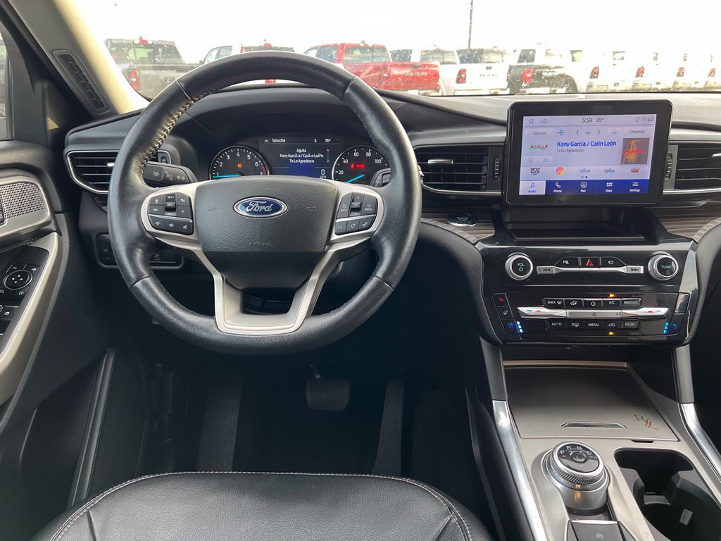 Used 2023 Ford Explorer Limited AWD/4WD image 26