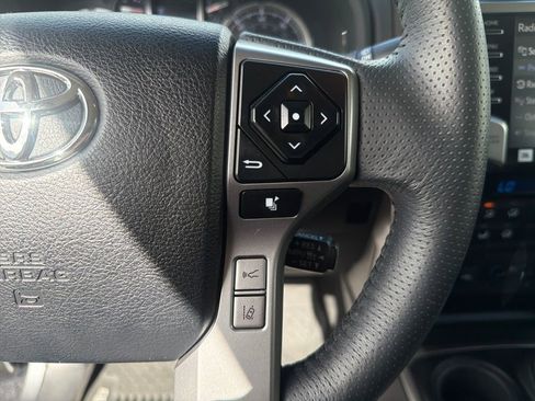 Used 2020 Toyota 4Runner Limited image 35