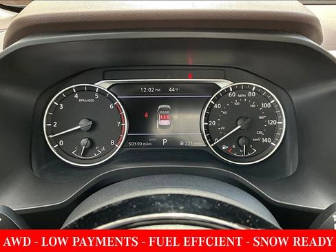 Used 2023 Nissan Rogue SV image 12