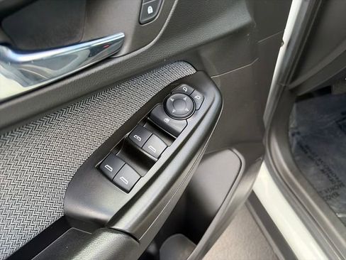Used 2023 Chevrolet TrailBlazer LT w/ Convenience Package FWD image 11