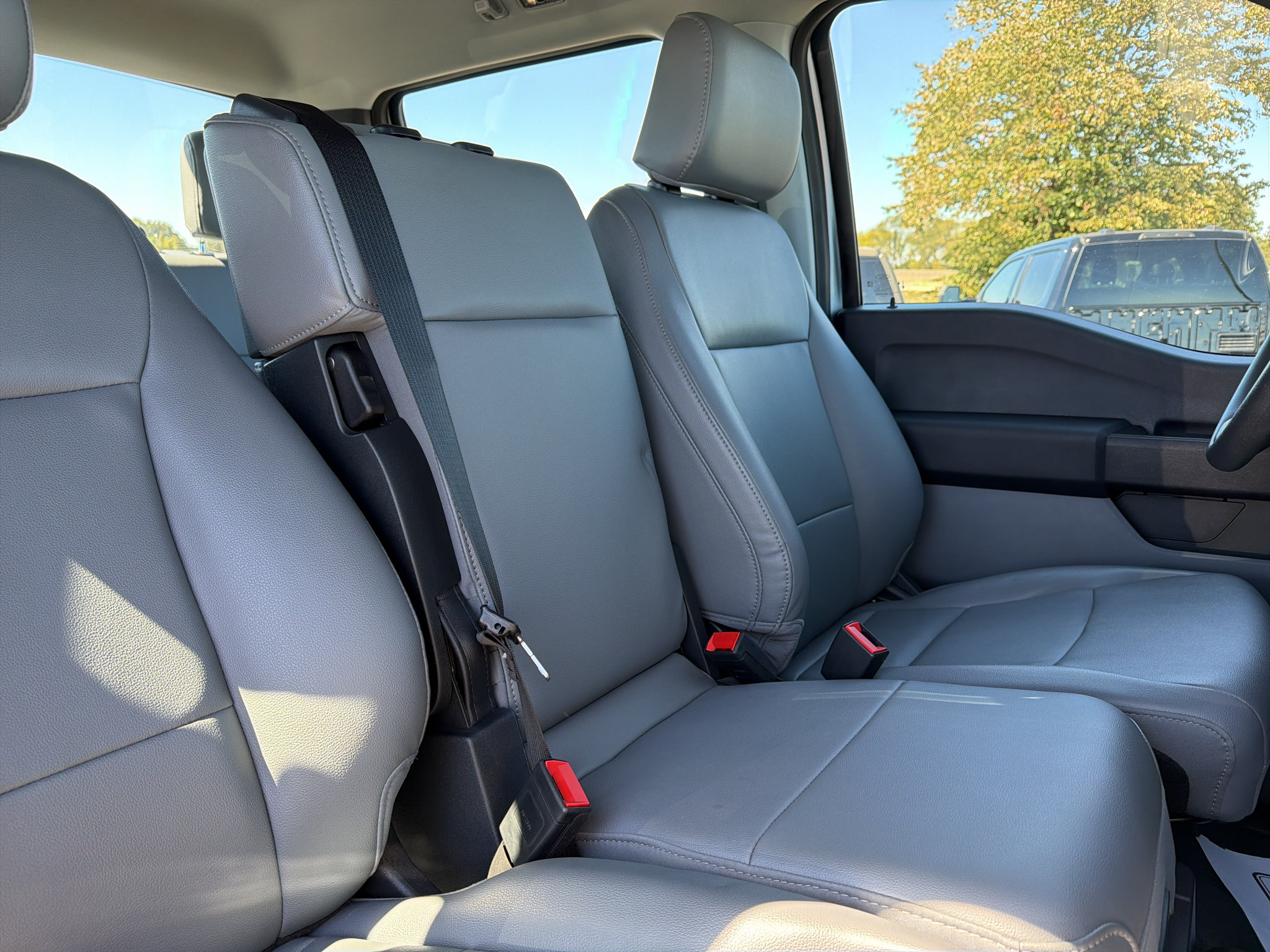 Used 2023 Ford F350 XL AWD/4WD image 22