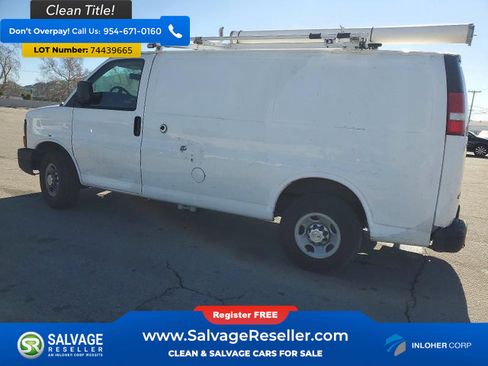 Used 2013 Chevrolet Express 2500 image 3