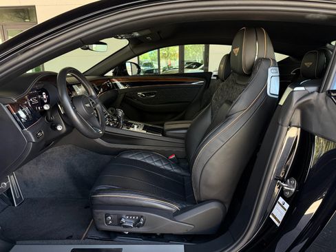 Used 2020 Bentley Continental GT V8 AWD/4WD image 25