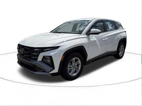 Used 2025 Hyundai Tucson SE FWD image 7