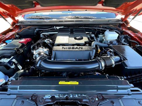 New 2025 Nissan Frontier PRO-4X w/ Pro Convenience Package image 10