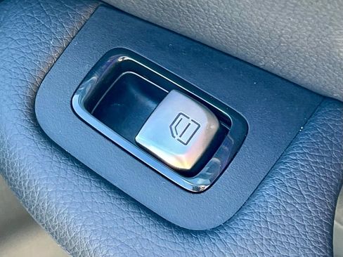 Certified 2022 Mercedes-Benz GLC 300 4MATIC image 30