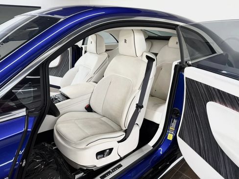Used 2025 Rolls-Royce Spectre AWD/4WD image 22