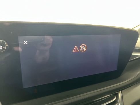 Used 2025 Buick Envista Preferred w/ Convenience I Package image 15