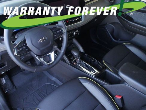 New 2026 Chevrolet TrailBlazer ACTIV w/ Convenience Package FWD image 2