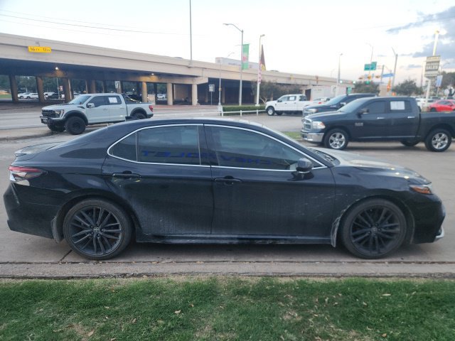 Used 2023 Toyota Camry XSE FWD image 5